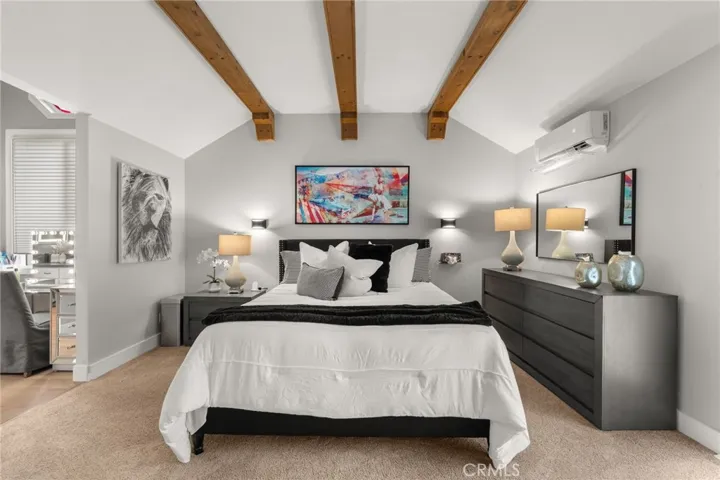 1st floor primary suite