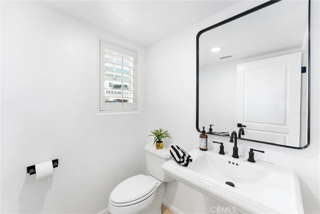 126 47th Street 1, Newport Beach, California 92663 home-pic-8