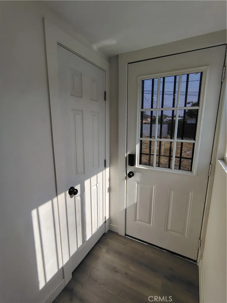 231 E Century Boulevard, Los Angeles, California 90003 home-pic-24