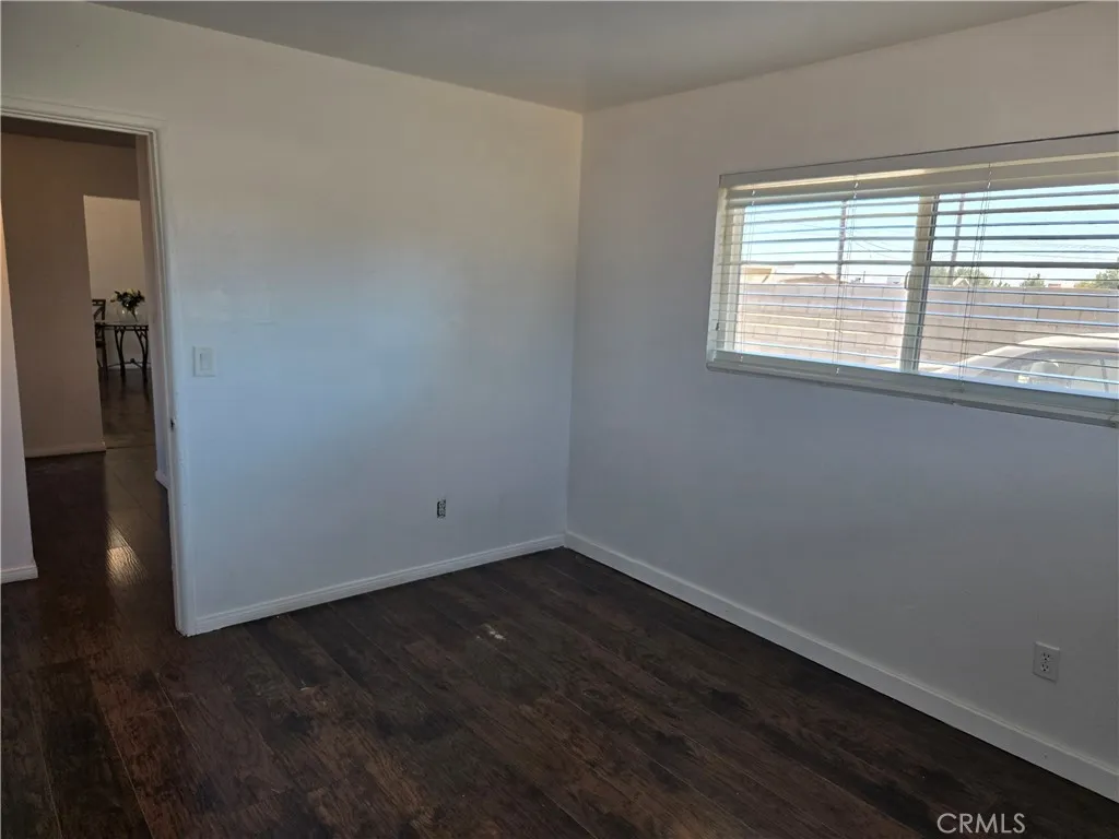 16366 Walnut Street, Hesperia, California 92345 home-pic-14