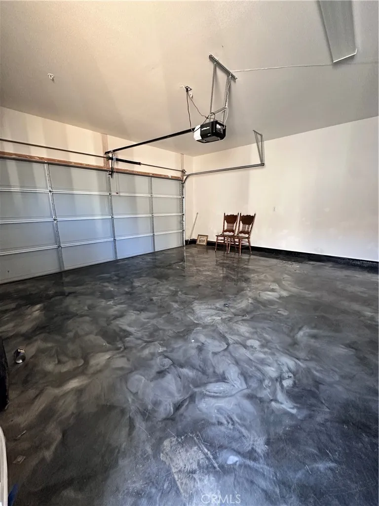 11908 Poppy Rd, Adelanto, California 92301 home-pic-15