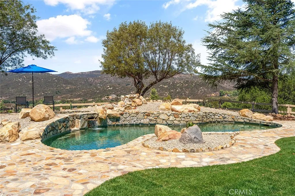 19750 Avenida Rosella, Murrieta, California 92562 home-pic-33
