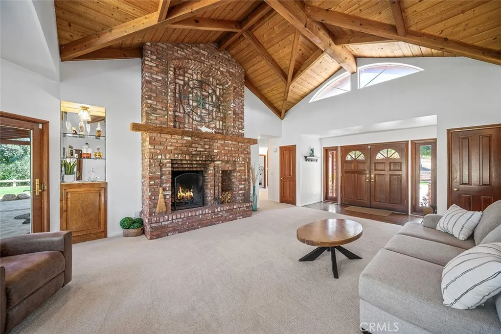 19750 Avenida Rosella, Murrieta, California 92562 home-pic-7