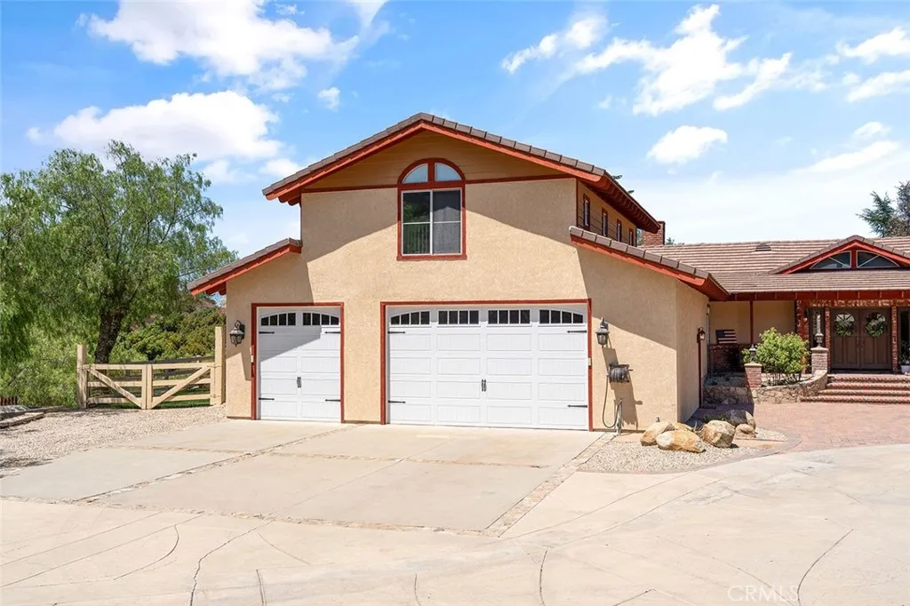 19750 Avenida Rosella, Murrieta, California 92562 home-pic-43