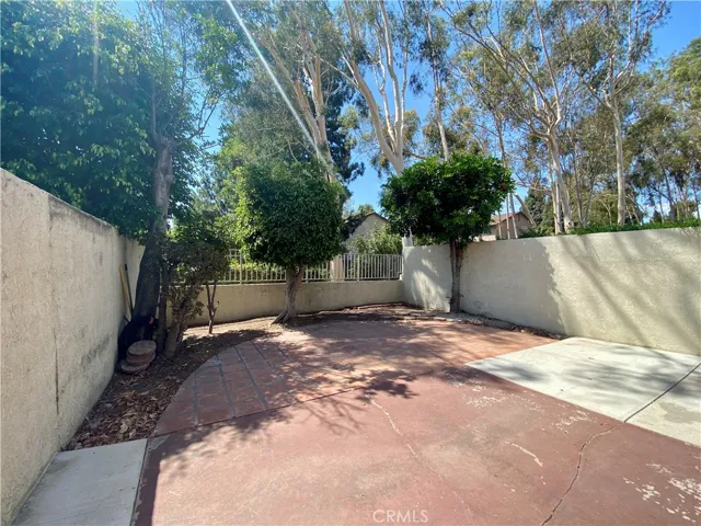 809 Creekside Drive 35, Fullerton, California 92833