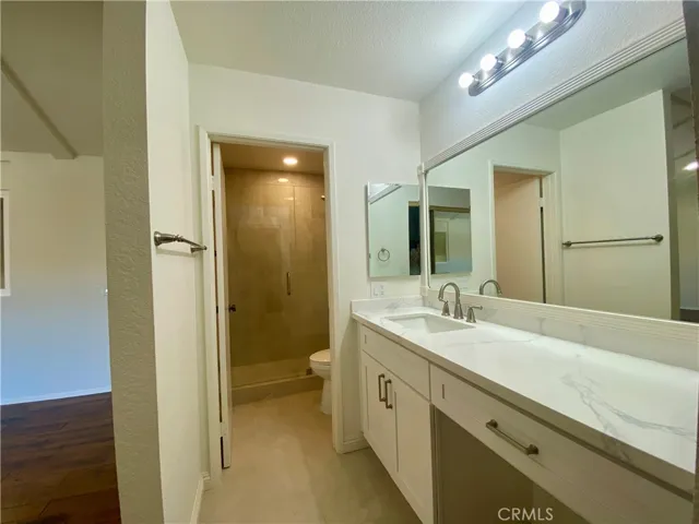 809 Creekside Drive 35, Fullerton, California 92833
