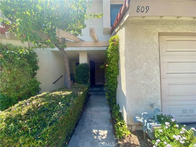 809 Creekside Drive 35, Fullerton, California 92833
