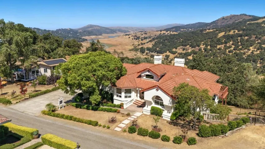 15610 Oakridge, Morgan Hill, California 95037