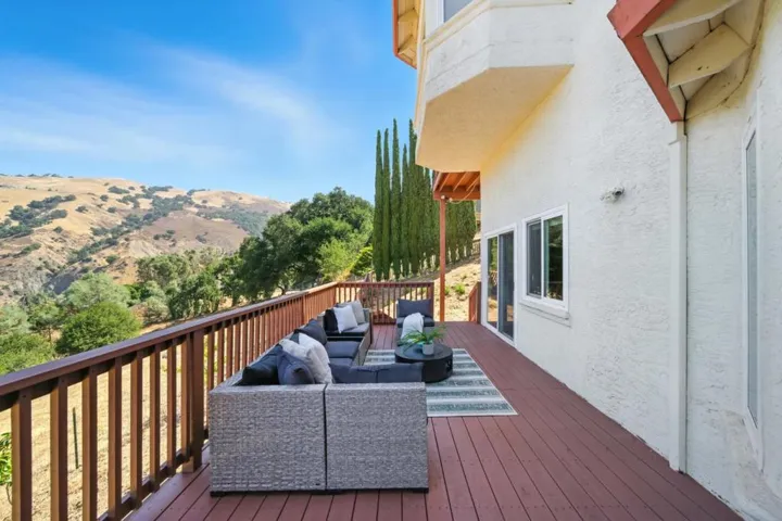 15610 Oakridge, Morgan Hill, California 95037