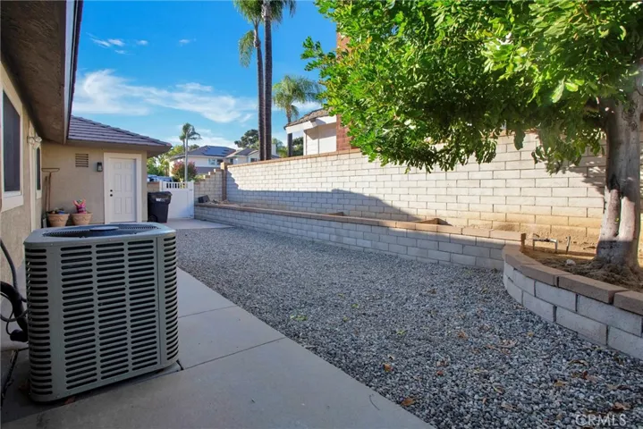 2963 Falconberg Drive, La Verne, California 91750