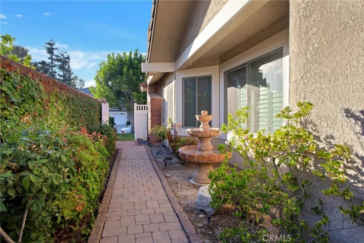 2963 Falconberg Drive, La Verne, California 91750