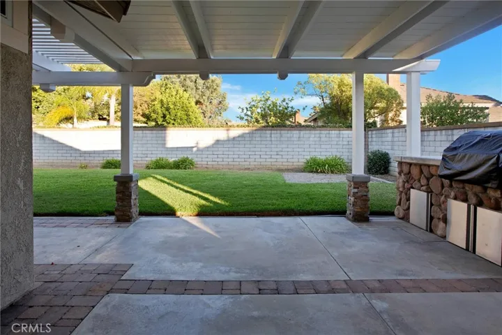 2963 Falconberg Drive, La Verne, California 91750