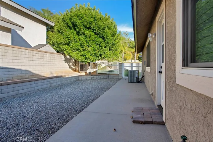 2963 Falconberg Drive, La Verne, California 91750