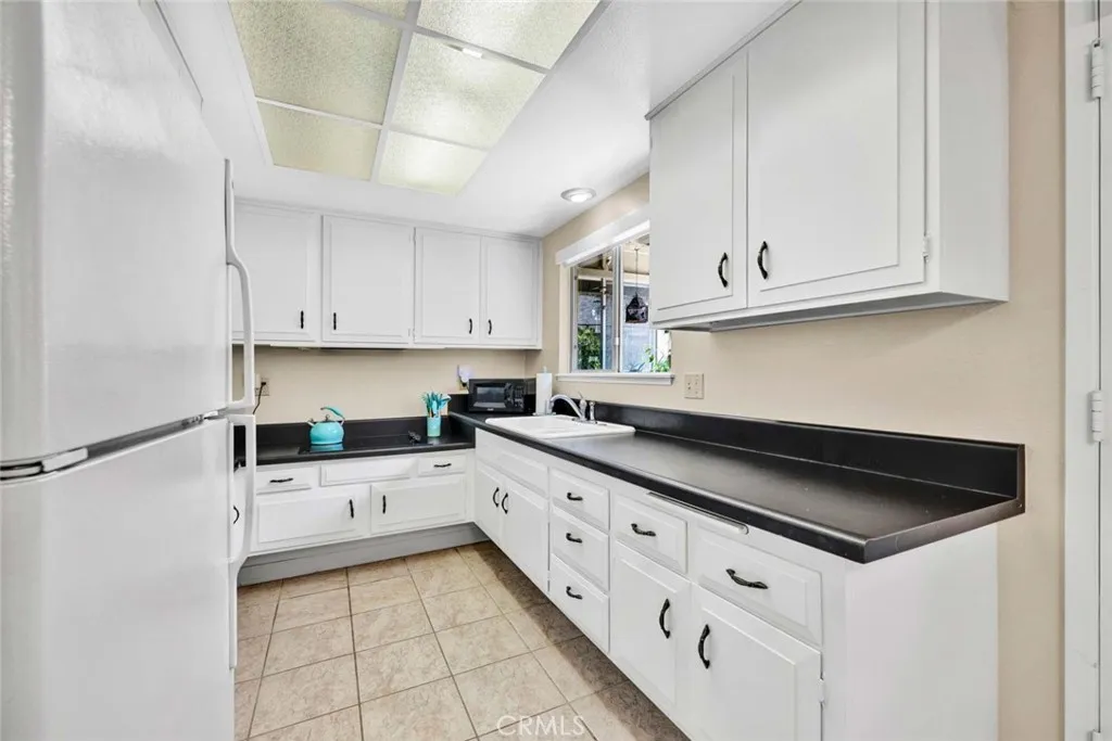 336 Avenida Sevilla B, Laguna Woods, California 92637 home-pic-3