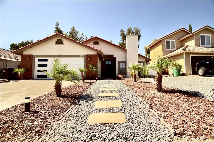 39739 Old Carriage Road, Murrieta, California 92563
