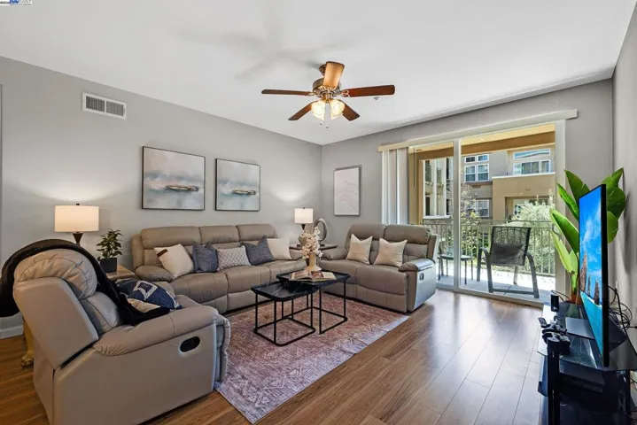 49002 Cinnamon Fern Cmn 311, Fremont, California 94539