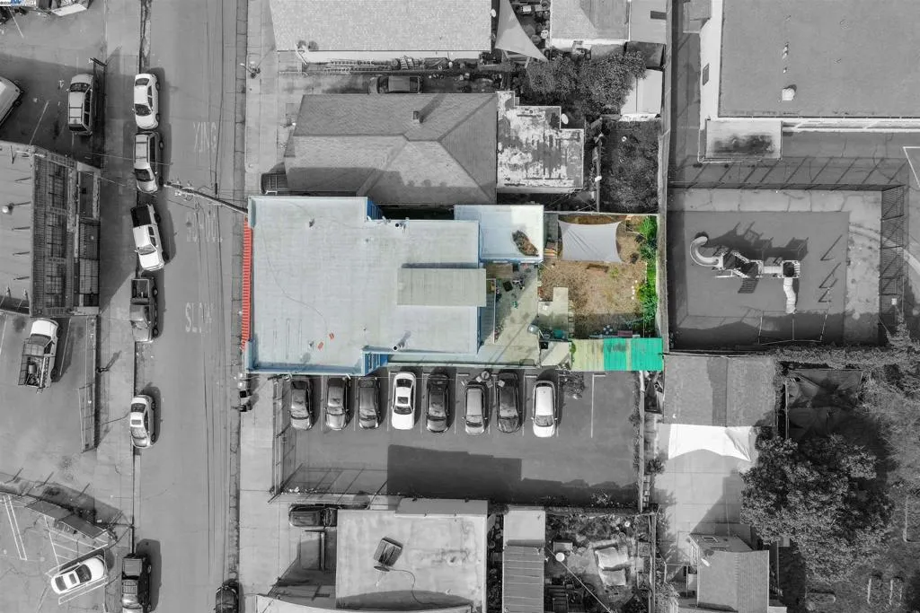 3314 Farnam St, Oakland, California 94601 home-pic-11