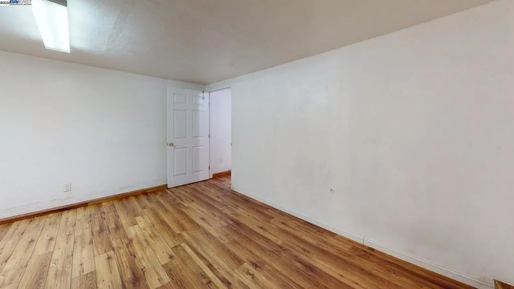 3314 Farnam St, Oakland, California 94601 home-pic-4