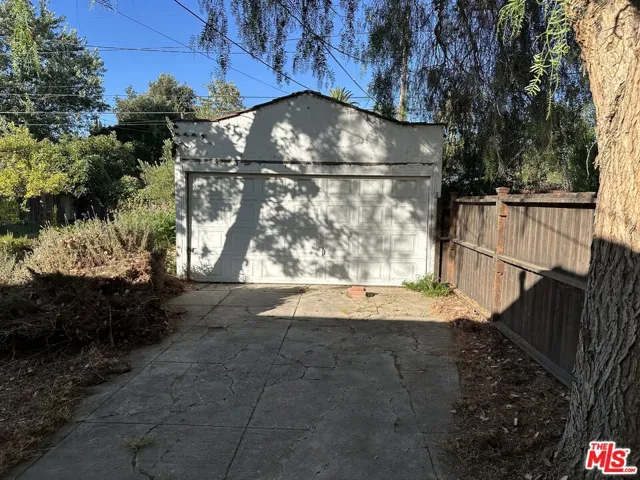 2 Car Garage