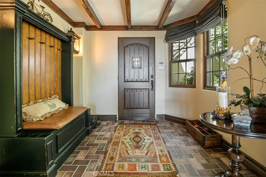 28087 North Shore Road, Lake Arrowhead, California 92352 home-pic-1