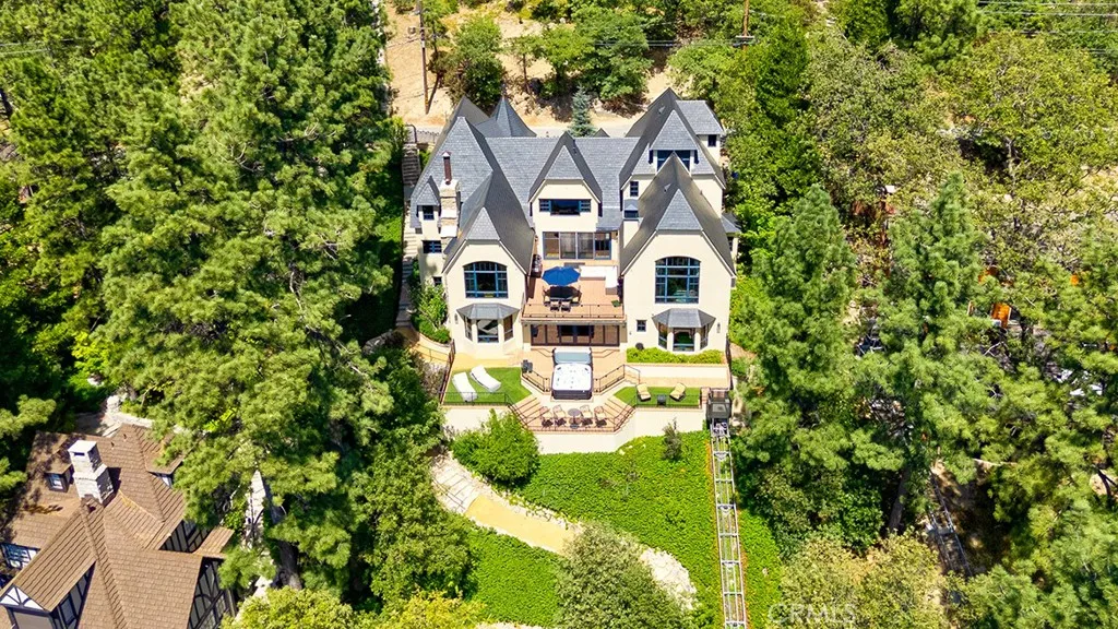 28087 North Shore Road, Lake Arrowhead, California 92352 home-pic-37