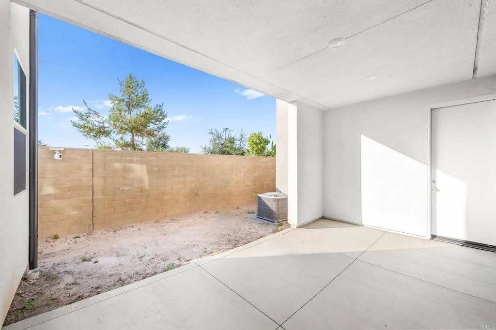 334 Merit, Irvine, California 92618 home-pic-46