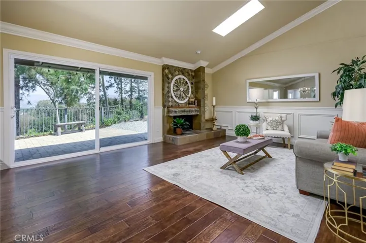 6587 E Via Arboles, Anaheim Hills, California 92807