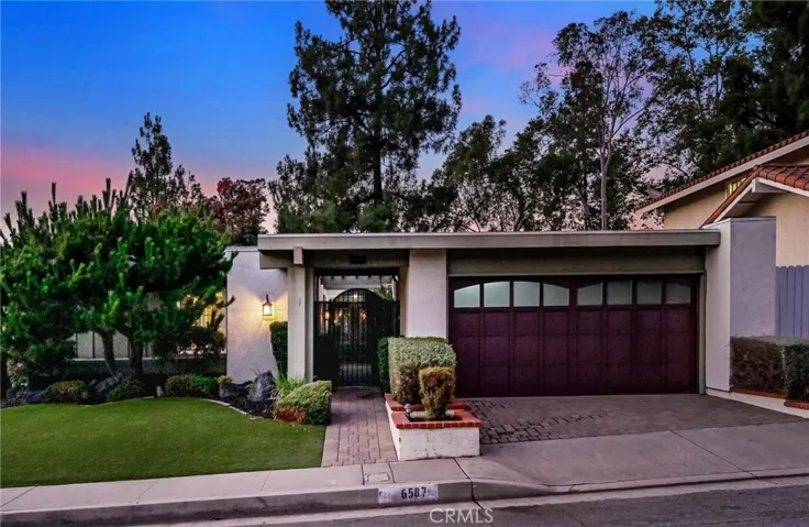 6587 E Via Arboles, Anaheim Hills, California 92807
