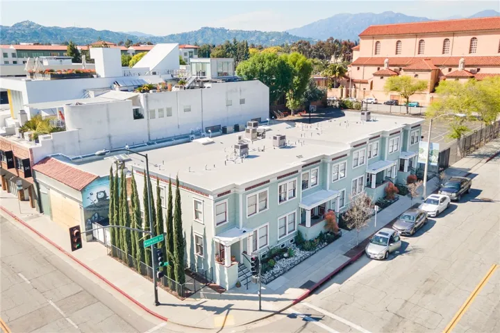 221 N Raymond Avenue, Pasadena, California 91103