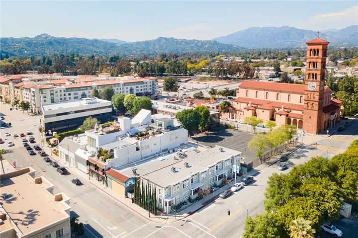 221 N Raymond Avenue, Pasadena, California 91103