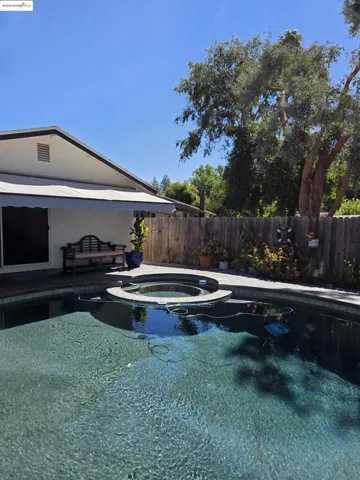512 Corte Alta, Vacaville, California 95688