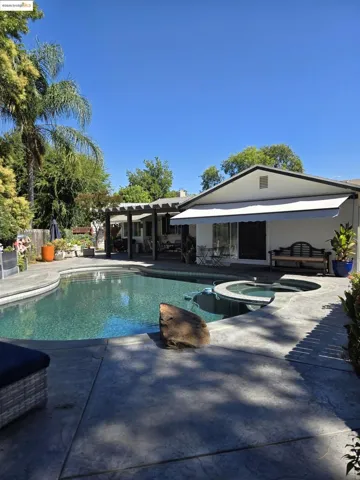 512 Corte Alta, Vacaville, California 95688