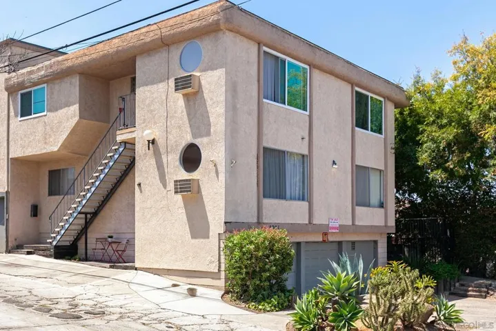 4921 Trojan Avenue 2, San Diego, California 92115