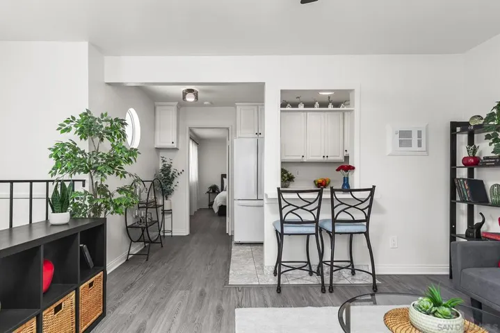 4921 Trojan Avenue 2, San Diego, California 92115