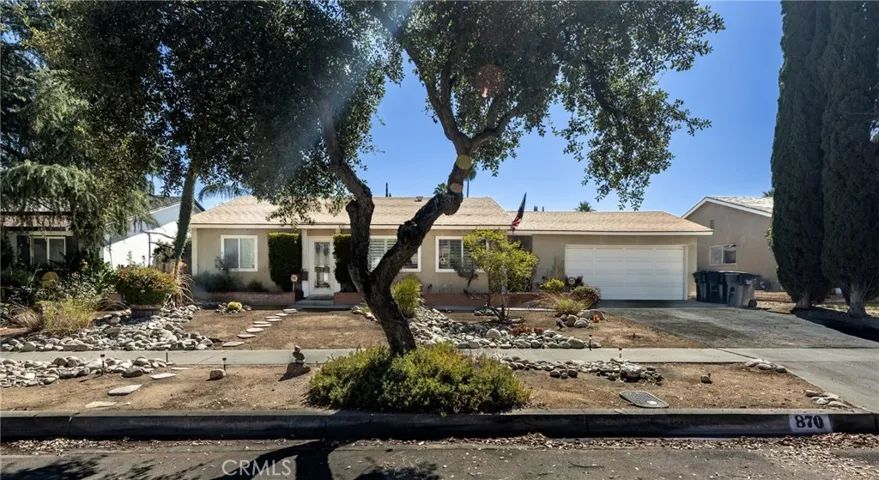 870 Falcon Lane, Redlands, California 92374