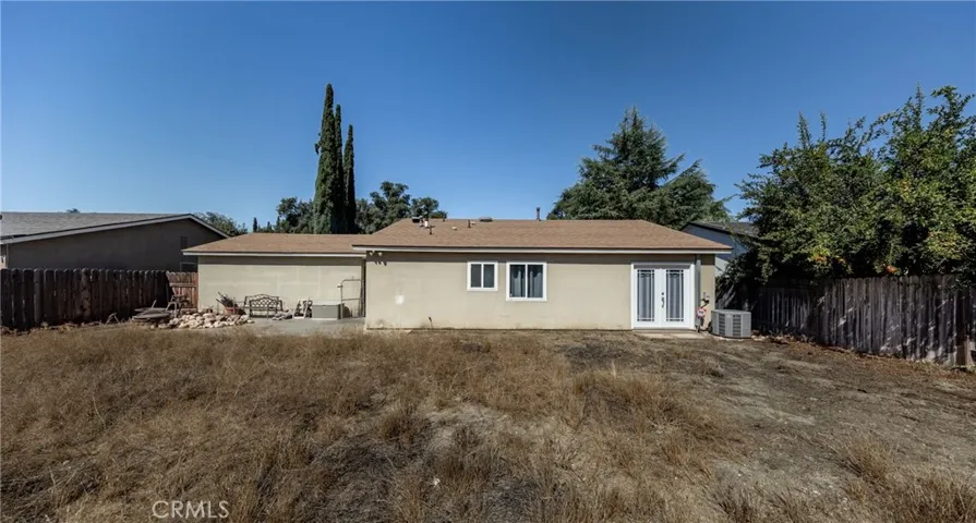 870 Falcon Lane, Redlands, California 92374