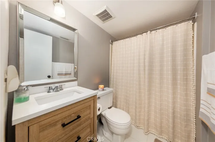 870 Falcon Lane, Redlands, California 92374