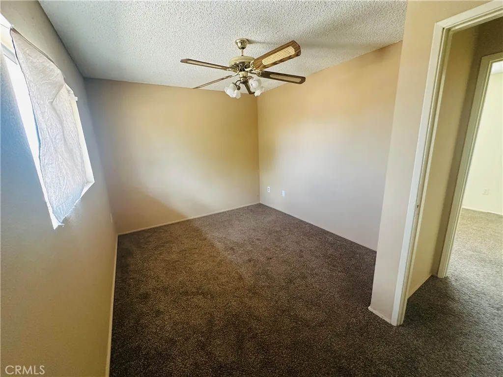 59057 Aberdeen Drive, Yucca Valley, California 92284 home-pic-9