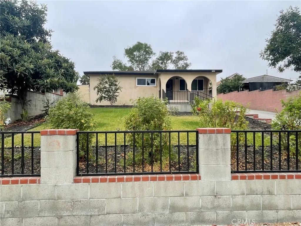 20437 Kenwood Avenue, Torrance, California 90502, 3 Bedrooms Bedrooms, ,2 BathroomsBathrooms,Residential Lease,For Rent,Kenwood,SB25187500