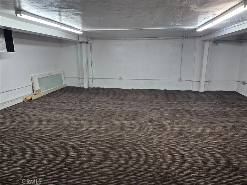 4767 Whittier – Rear Room