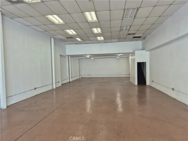 4765 Whittier – Interior View