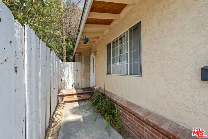 545 Stanton Street, Pasadena, California 91103
