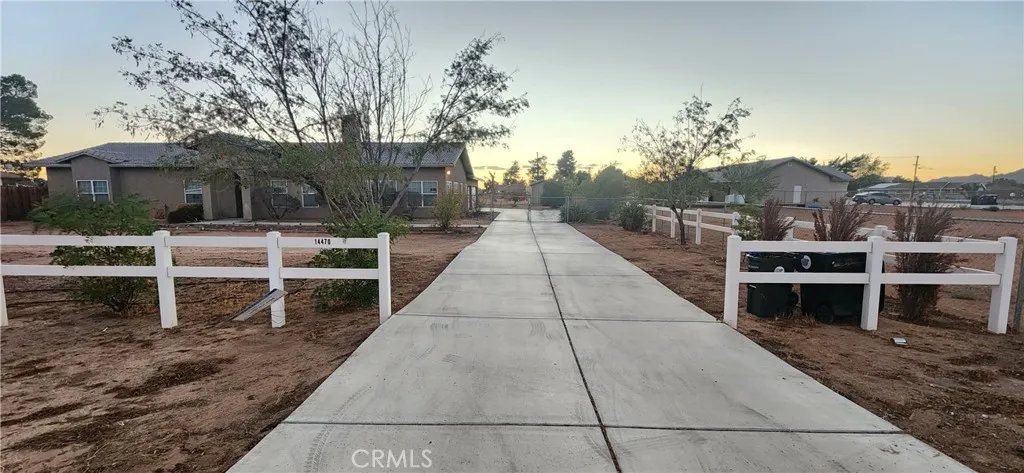 14470 Navajo Road, Apple Valley, California 92307 home-pic-5