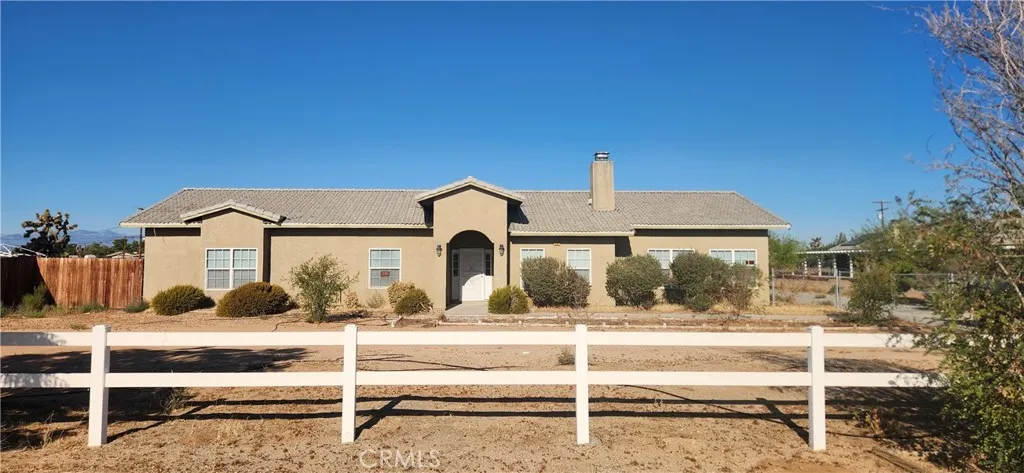 14470 Navajo Road, Apple Valley, California 92307 home-pic-0