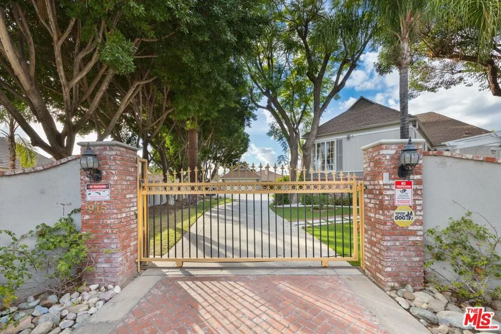 915 Edie, Duarte, California 91010, 4 Bedrooms Bedrooms, ,4 BathroomsBathrooms,Residential Lease,For Rent,Edie,25580749