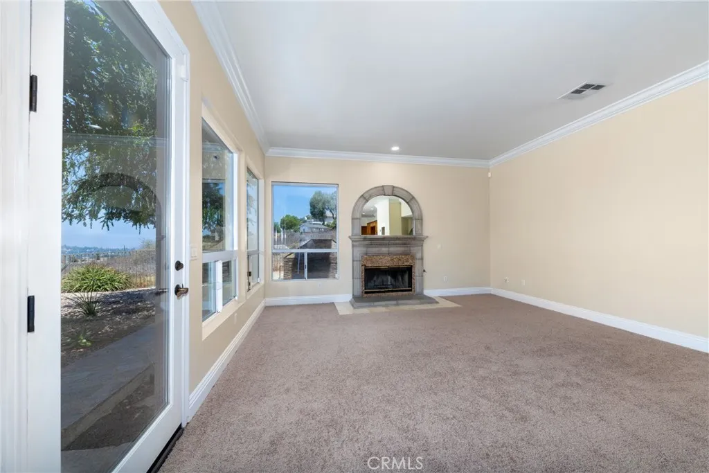 7007 Golden Vale Drive, Riverside, California 92506 home-pic-36