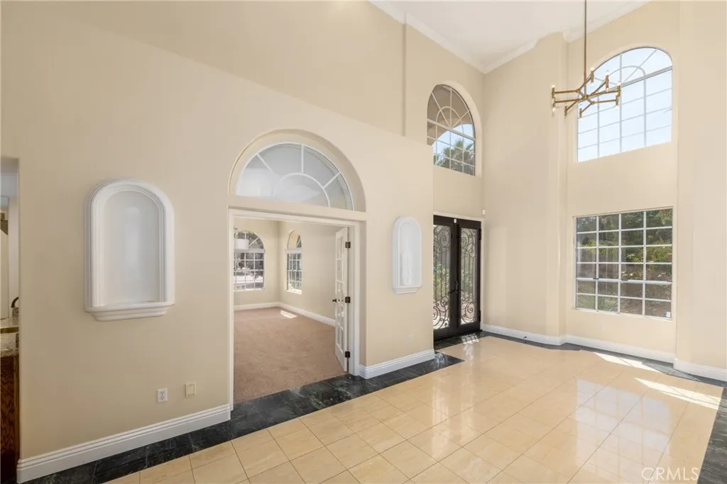 7007 Golden Vale Drive, Riverside, California 92506 home-pic-21