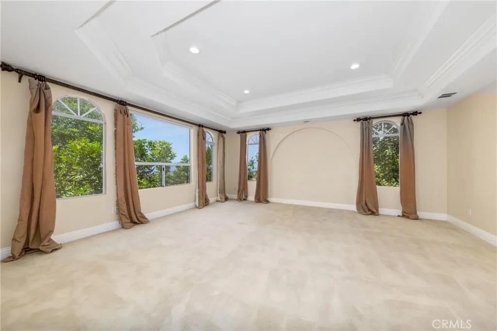 7007 Golden Vale Drive, Riverside, California 92506 home-pic-58