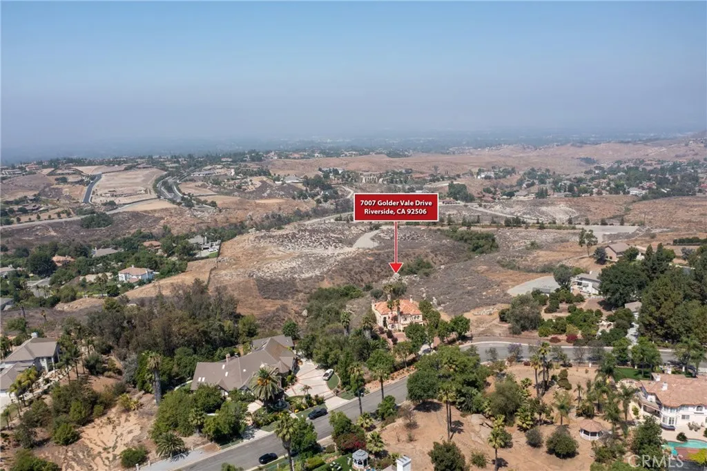 7007 Golden Vale Drive, Riverside, California 92506 home-pic-8