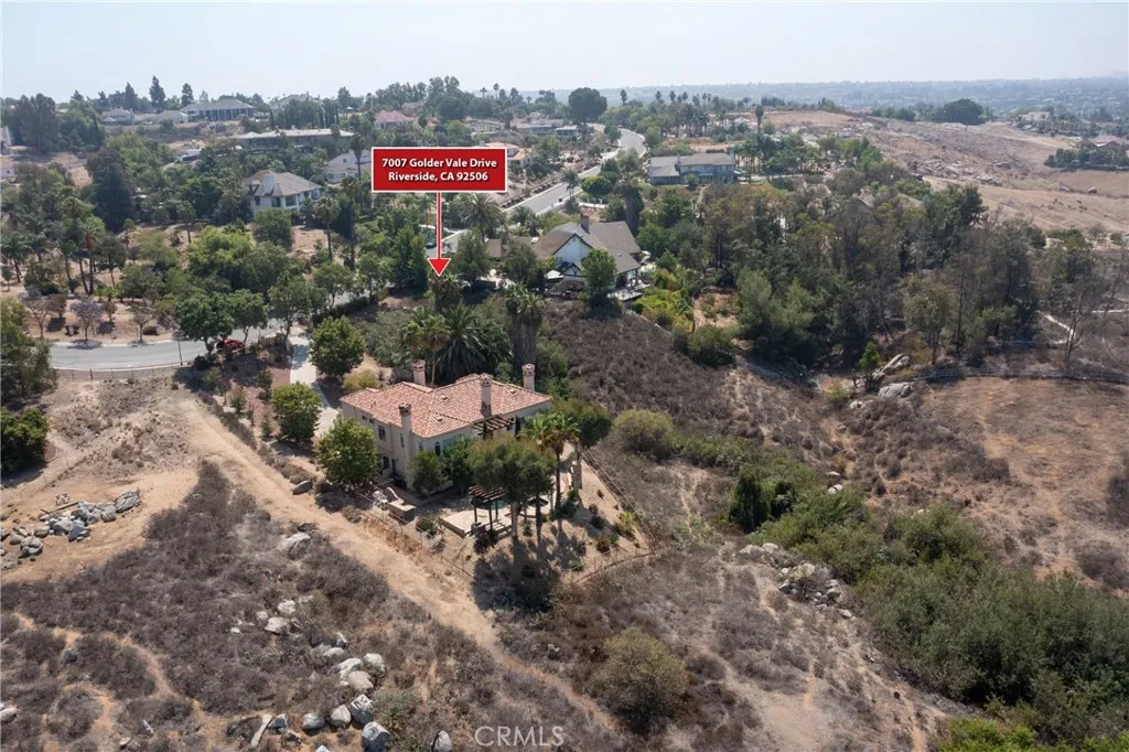 7007 Golden Vale Drive, Riverside, California 92506 home-pic-3